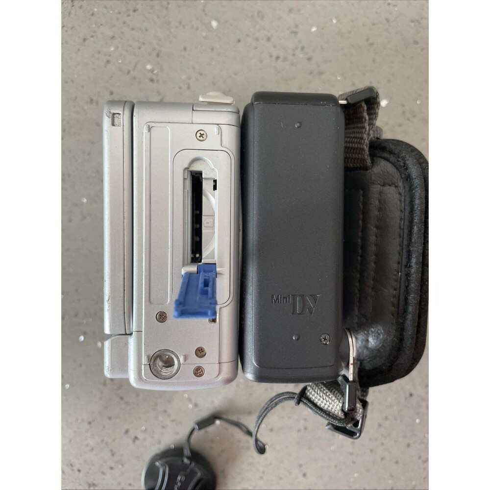 Sharp Viewcam Z Mini DV Digital Camcorder VL-Z5 Untested - Picture 11 of 14